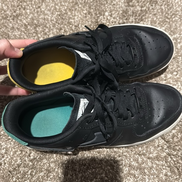 Nike Air Force 1 - Picture 2 of 5